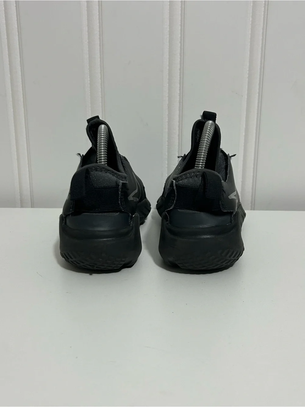 Nike flex runner black grey slip on